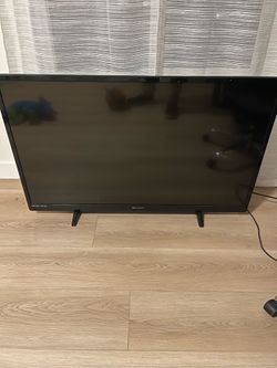 Emerson 50 inch TV