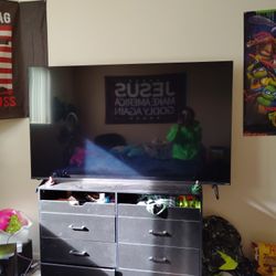 65 Inch Vizio TV 