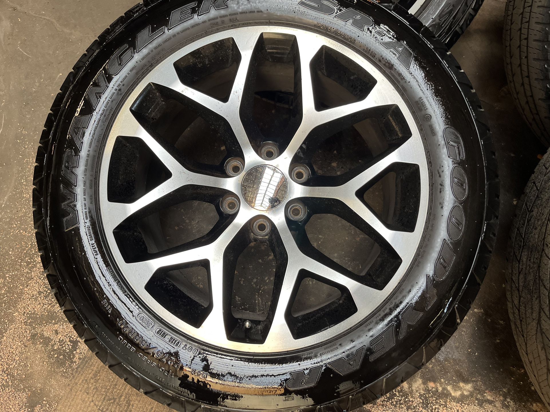 $700. Cash. Picked Up. 20” Black Machine Face Snowflake Wheels And Tires  275/55/20 for Sale in Chicago, IL - OfferUp