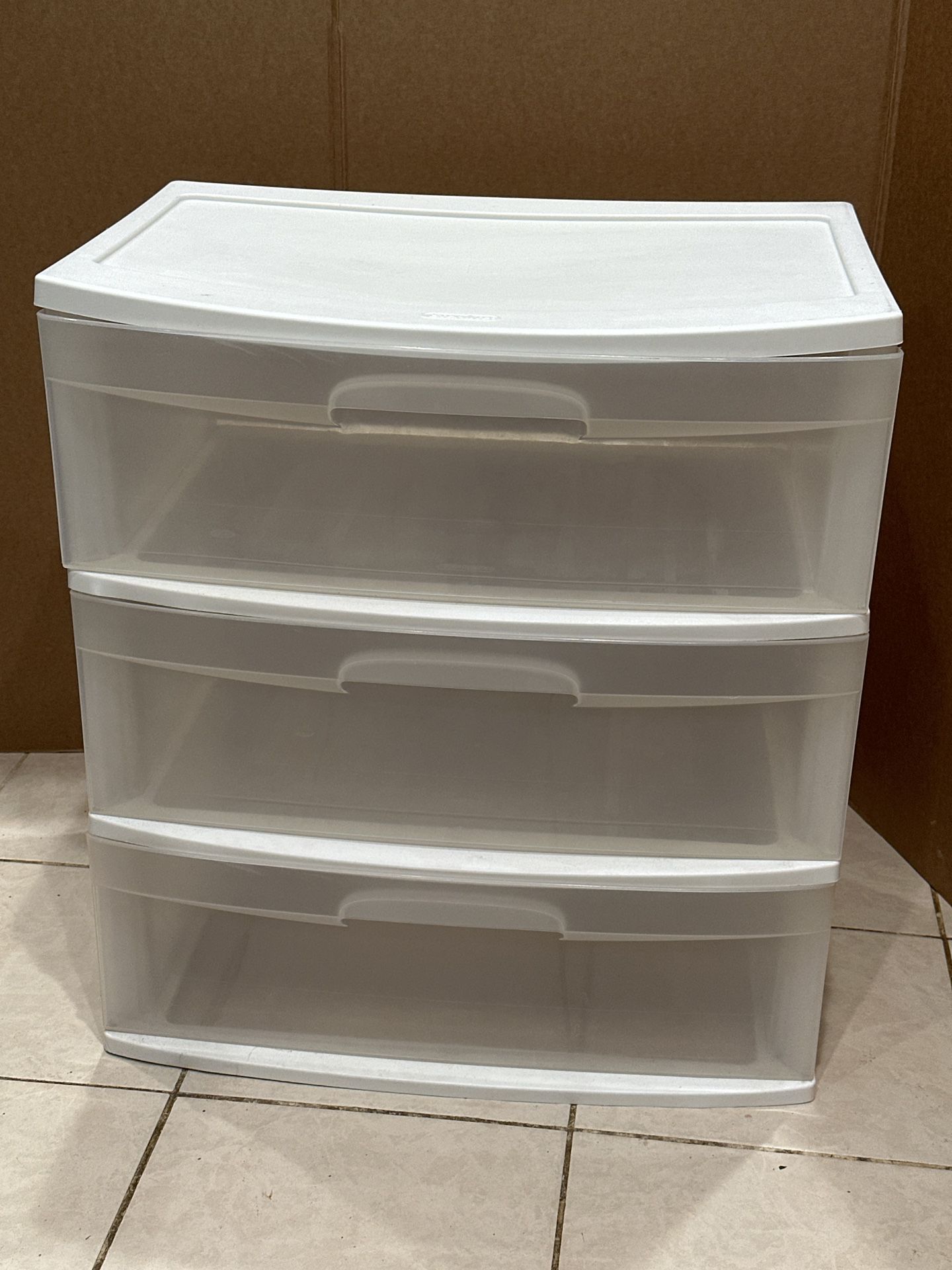 Sterilite™ 3 plastic drawer  22”w x 15-¼”d x 24”h