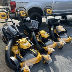 Commercial lawnmowers