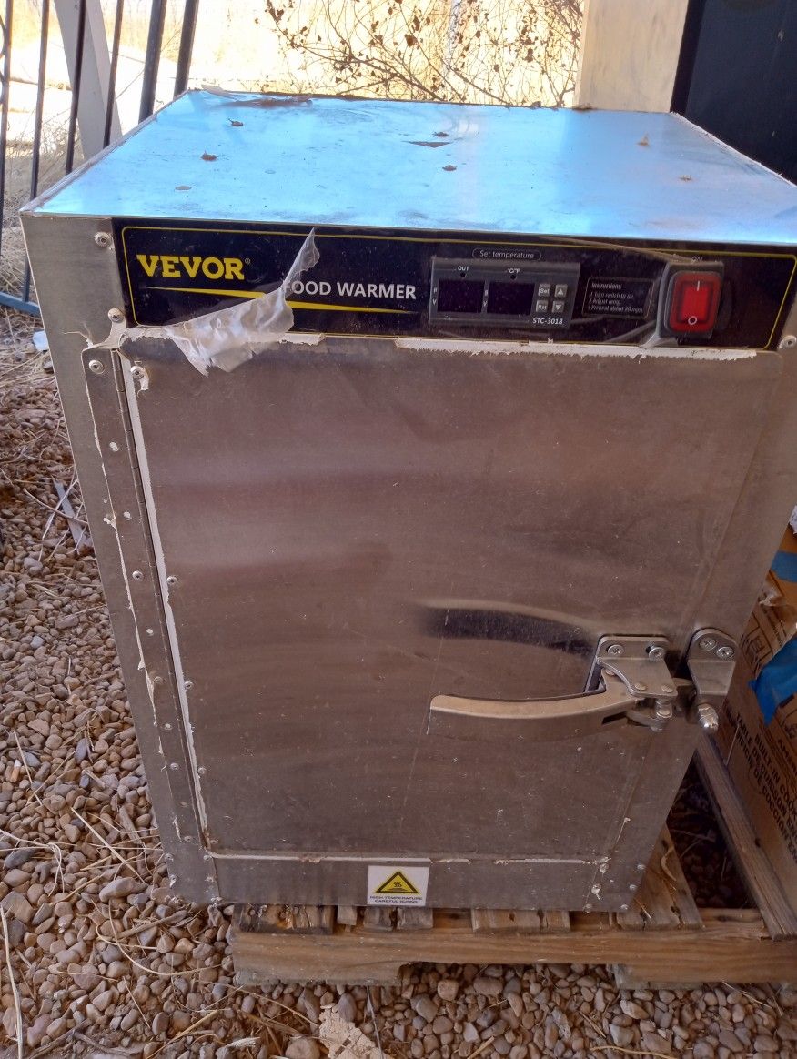 FOOD WARMER BRAND NEW VERY USED WE'RE LOCATED IN PALOMINAS RD