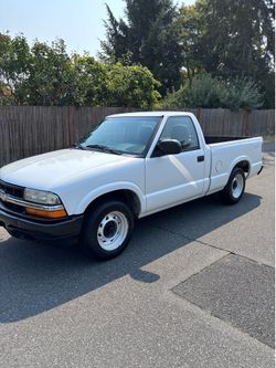 2003 Chevy S-10 $2650 firm