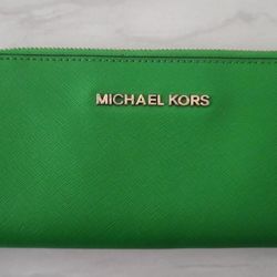 Michael Kors Vintage Kelly Green Zip Wallet