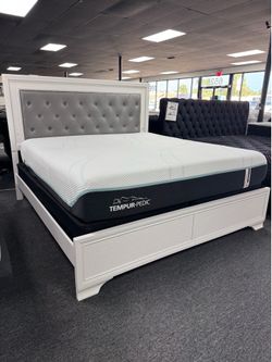 King Size Bedframe. 🚚WE DELIVER🚚
