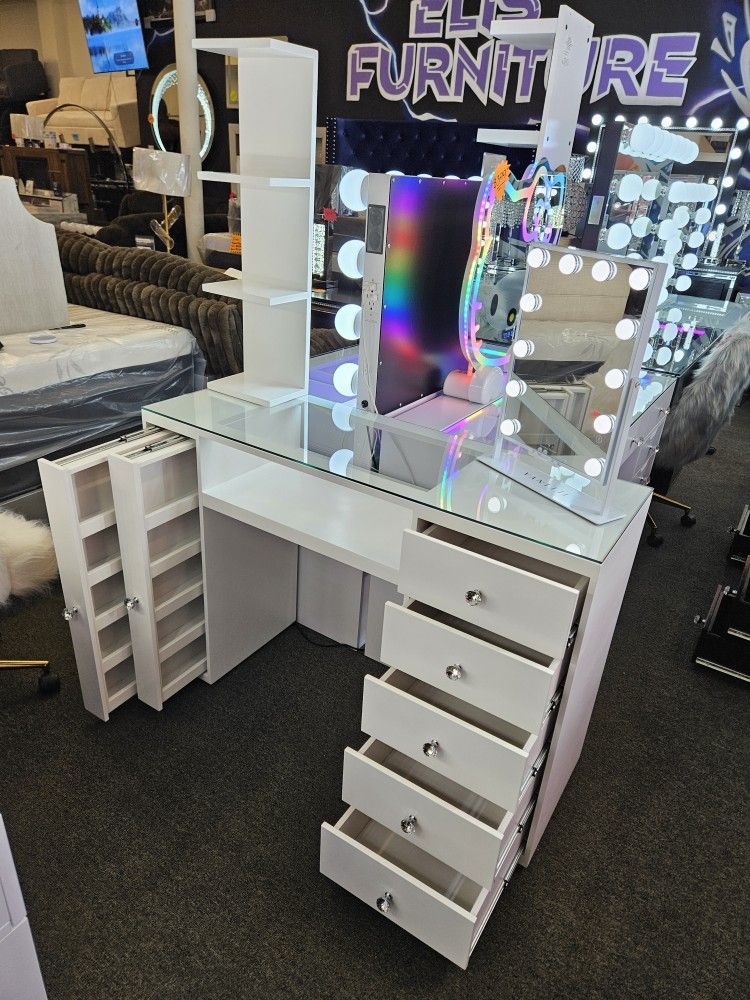 Brand New Manicure Station 5 Drawers 2 Side Drawers Knail Polish Storage 1 Shelve & Hollywood Mirror $699