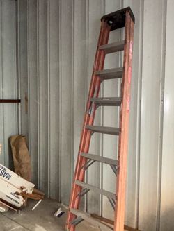 Fiberglass Step Ladder – Construction Ladde