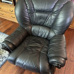 $400 For 3 Piece Set Black Leather Couches