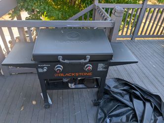 Blackstone 28" Griddle with Hood and accessories
