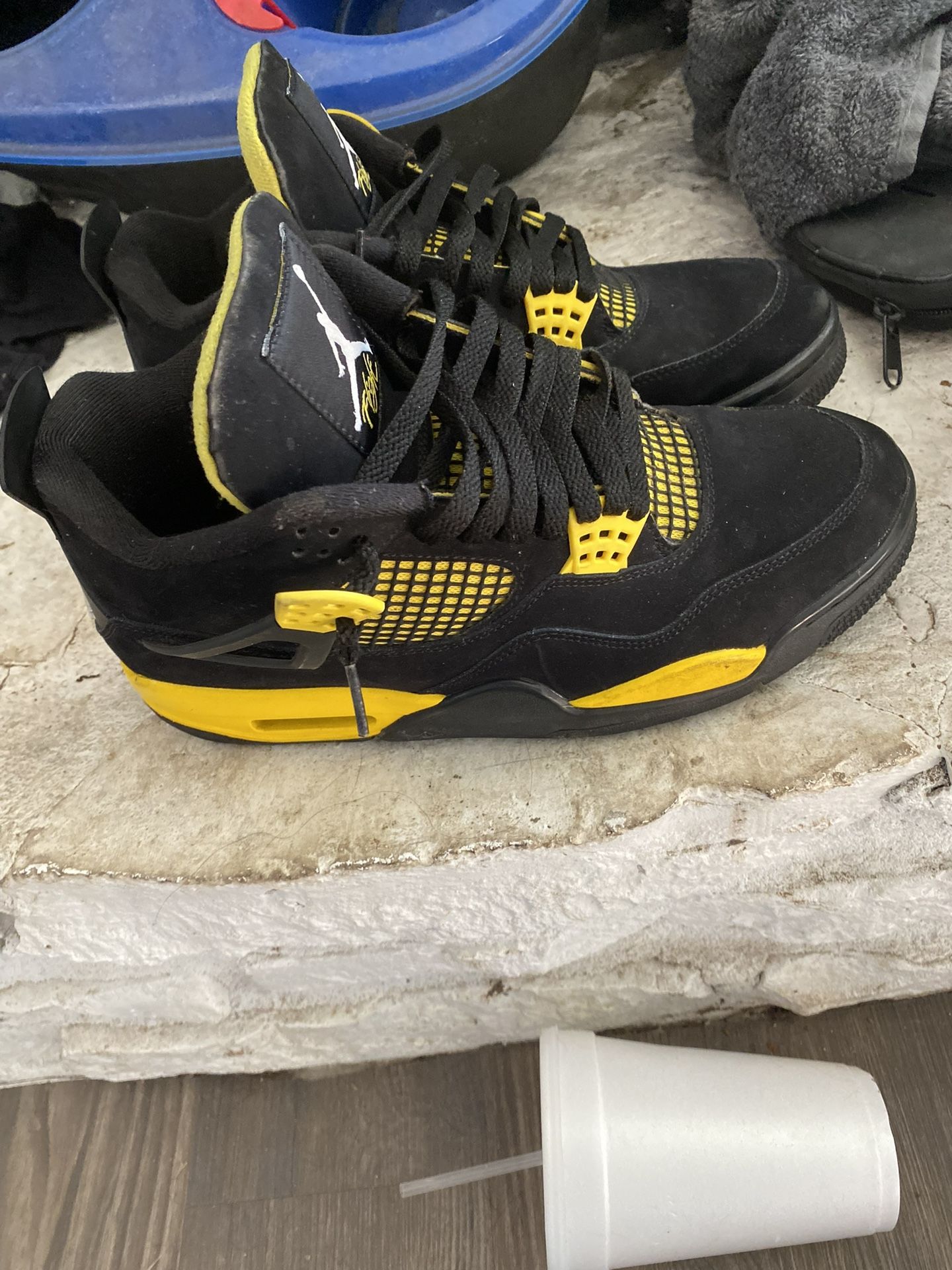 Jordan 4s “ Thunder “ for Sale in Austin, TX - OfferUp