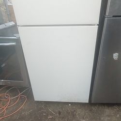 Hotpoint Refrigerator