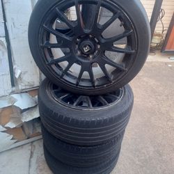 Vendo Cuartro Yantas Con Rim $350