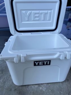 YETI ROADIE 20 COOLER YR20-112 WHITE 18”W x 13”D x 14”H “Almost New” $200 Firm on Price