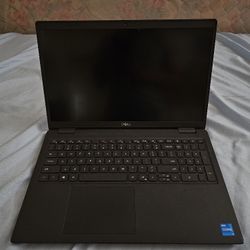 Dell Lattitude 3520 - Laptop 