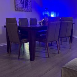 6 Seater Dining Table 