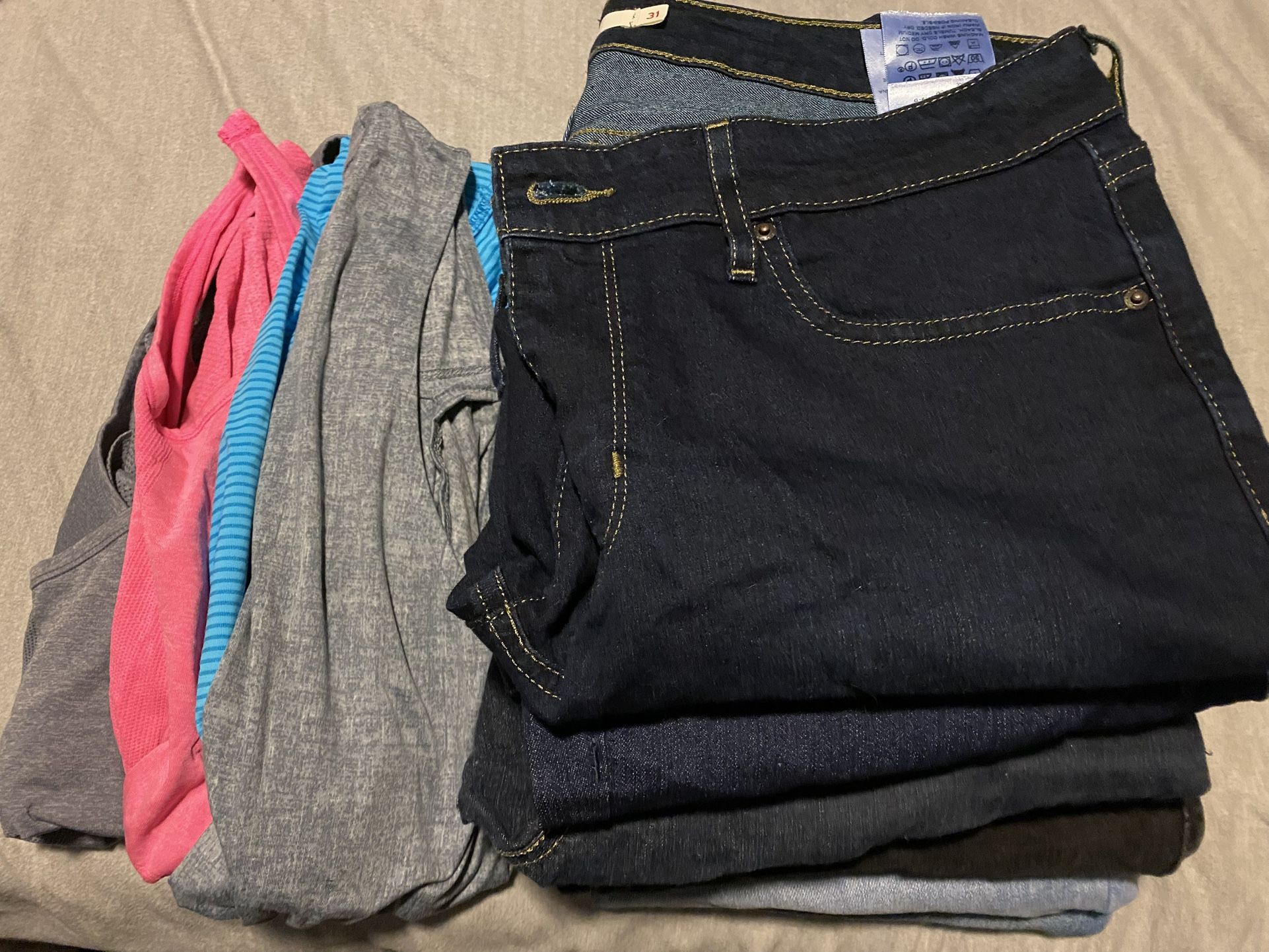 Woman’s Large Clothes Bundle New Levi’s Jeans, Shorts, Work Out Tanks