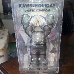 KAWS :HOLIDAY