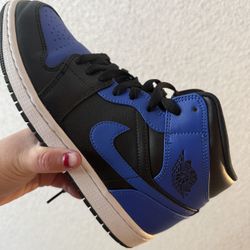 Air Jordan 1 Mid