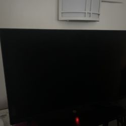 3 Roku tvs 1 65 inch 2 35 inch all for $350