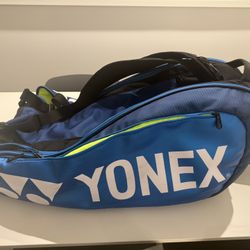 Yonex tennis bag With Shoe Compartment Like New 12 Pc