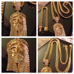14K Gold Plated Miami Cuban Set With Swarovski Crystal Jesus