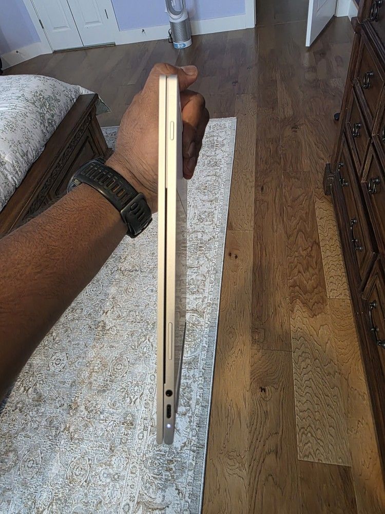 Brand New Like Pixelbook I5 7Y57