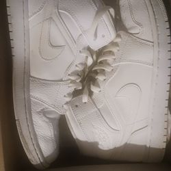 Mens Size Ten Jordan 1 Mids