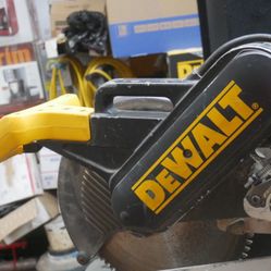 DEWALT  12" COMPOUND SLIDE MITER SAW DW708 PRE OWNED 880966-1