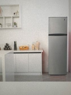 New in Box  Fridge-Attic Chef, 10 Cu. Ft. Top Mount