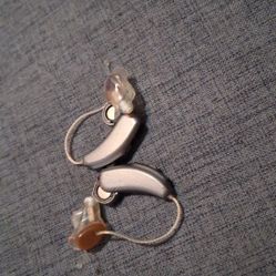 Pair Of phnak  B90 Hearaids 