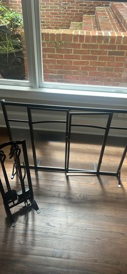 Fireplace screen and accessories