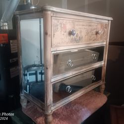 Mirrored Dresser And Nightstands