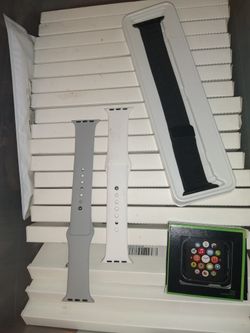 Apple watch phone bands .Buy all at 10.00 or 20.00 ea by singles 2 ladies the rest are mens