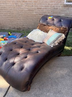 Chaise Lounge