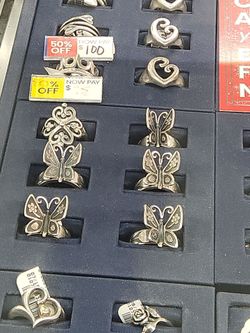 Mariposa ring