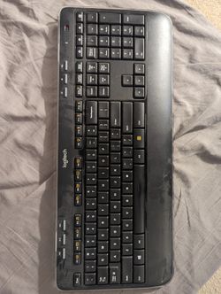 Bluetooth Keyboard Logitech K520