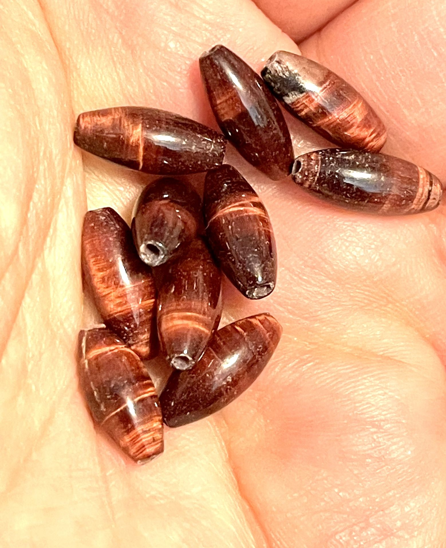 Mixed Lot Of 31 Tiger Eye & Goldstone Beads