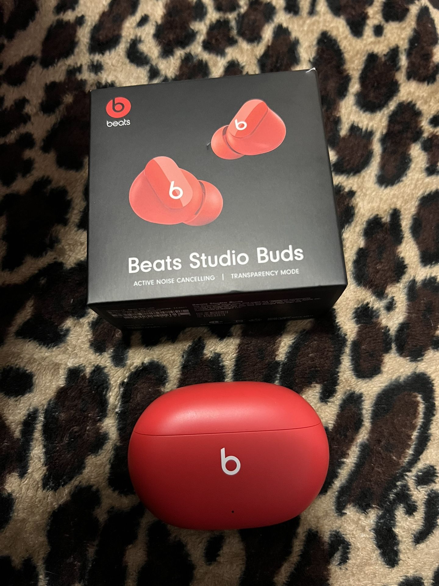 Beats Studio buds 