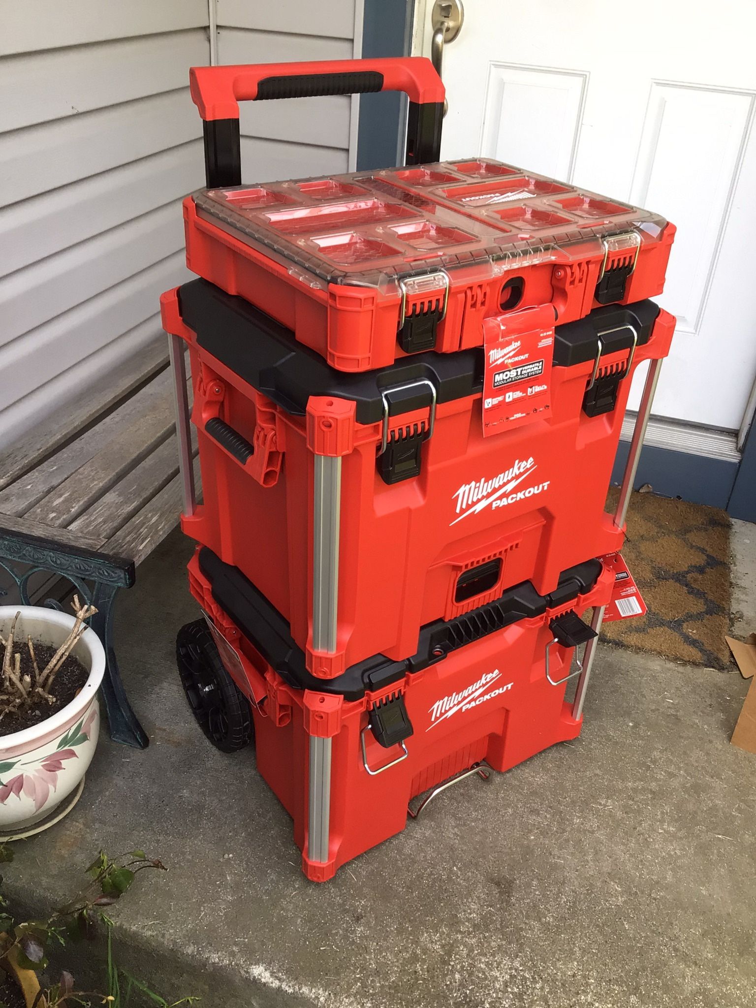 Milwaukee 3PC PACKOUT Set. Brand NEW. NUEVO.