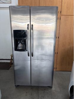 Frigidaire Refrigerator
