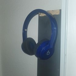 beats wired headphones ( No Cord ) 