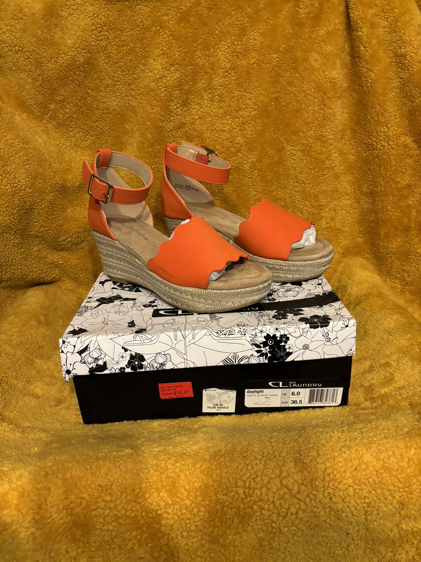 Chinese Laundry “Daylight” Platform Wedge Sandal