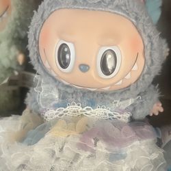 Labubu Sea Salt Coconut W/Outfit