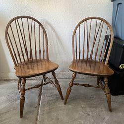 Pair of vintage Nichols and Stone Company Braced back Windsor 