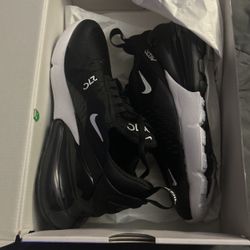 Nikes Air Max 270
