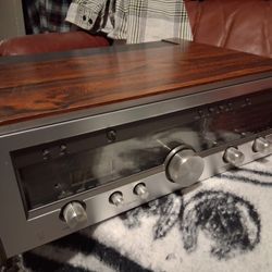 Vintage Luxman R-1040 Receiver 