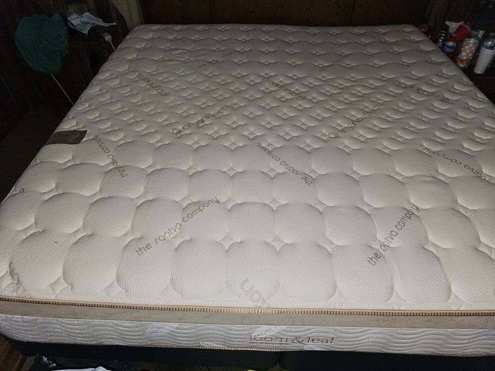 SAATVA Loom & Leaf Matress