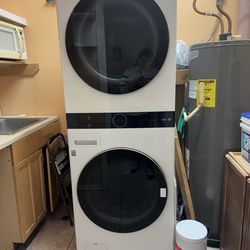 LG stacked washing and drying machine