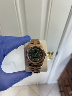 Men’s luxury watch