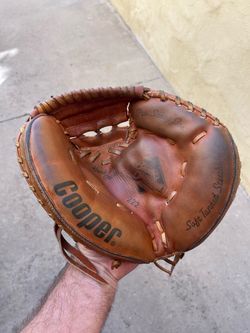 Youth little league right handed thrower baseball catchers mitt leather catcher’s glove Cooper